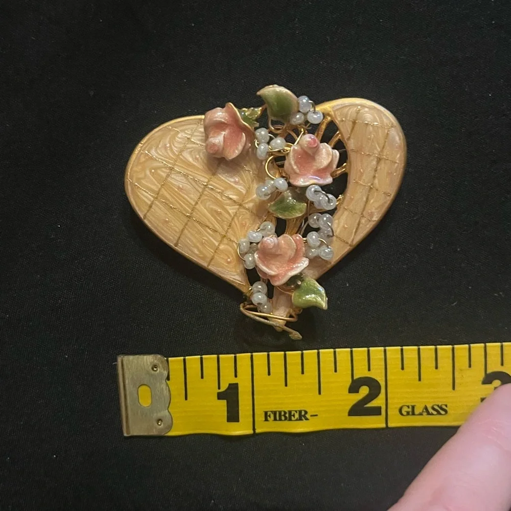 Vintage Cream Enamel Floral Heart Brooch with faux pearls